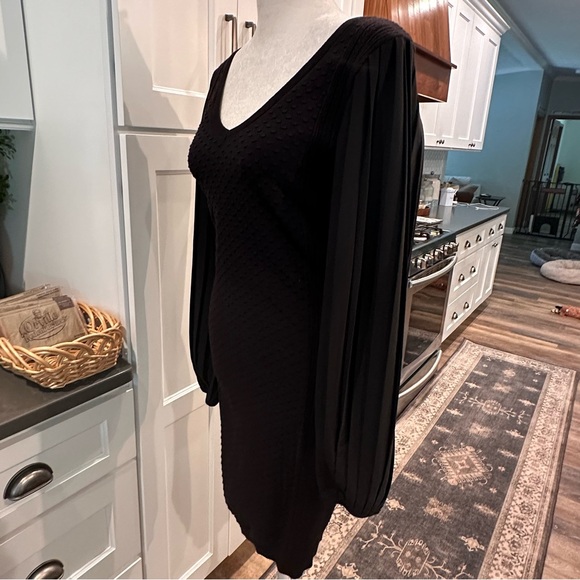 White House Black Market Women Pleated Sleeve Sweater Dress Sz XS Textured Puff - Picture 4 of 15